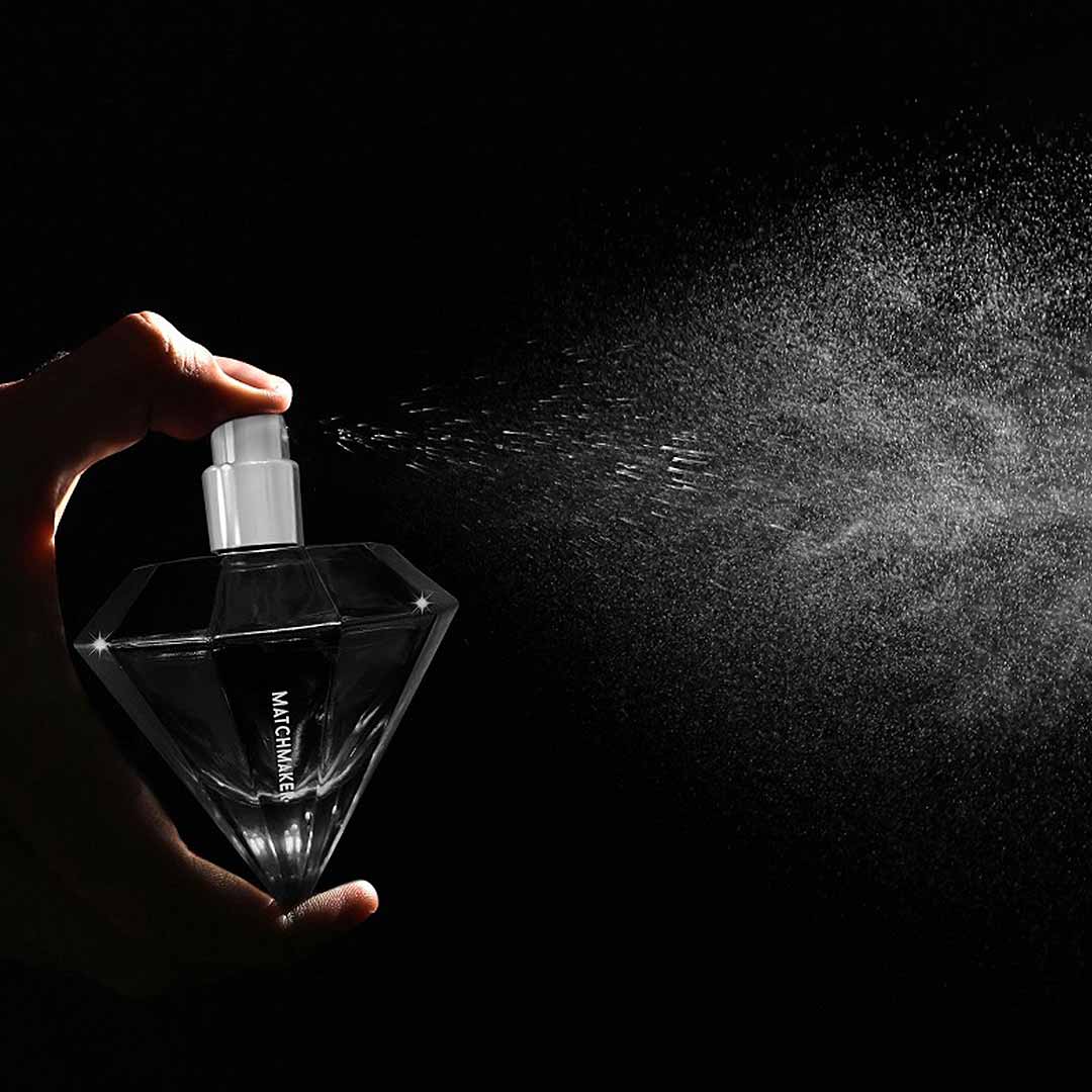 Parfum cu Feromoni BlackDiamond Attract Them 30ml 3 Parfum cu Feromoni BlackDiamond Attract Them 30ml